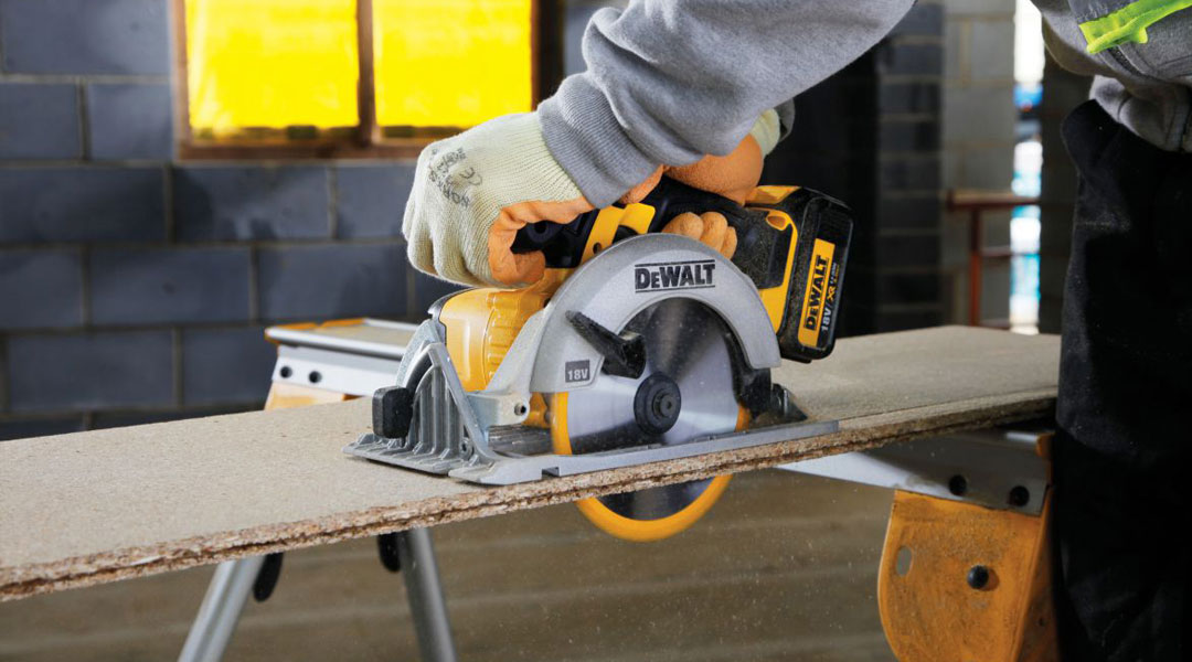 Toptopdeal Toptopdeal Dewalt DCS391N 18V Li-Ion Cordless 165mm Circular Saw